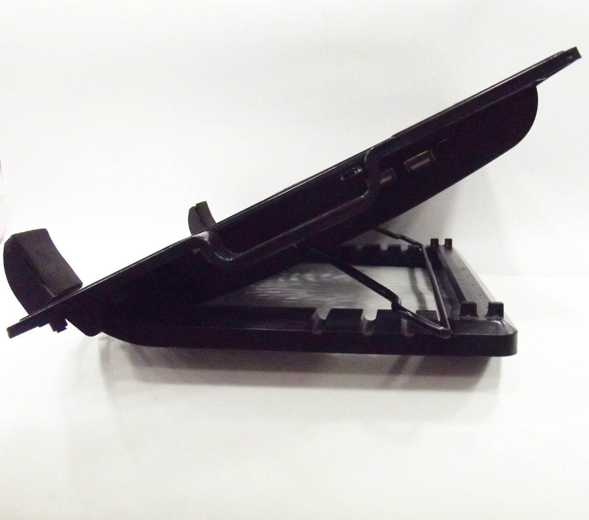 Base Refrigerante para Portátiles de 9"-17"
