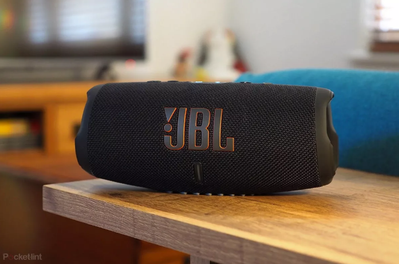 Parlante Jbl Charge 5 Negro