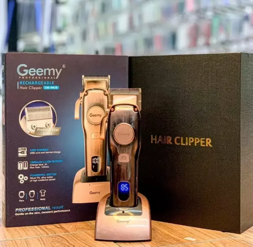 Peluquera Geemy. Ref. GM-6626