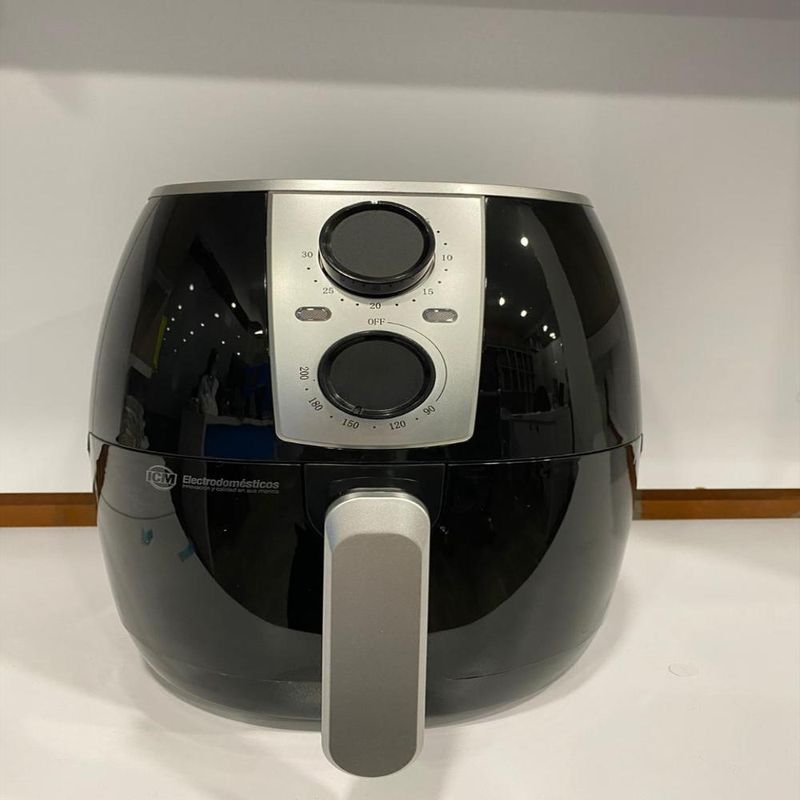Freidora de aire ICM con capacidad de 4L